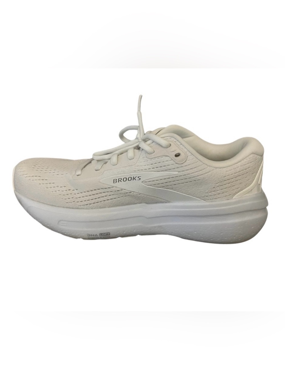 Brooks women’s Ghost 2 Max white